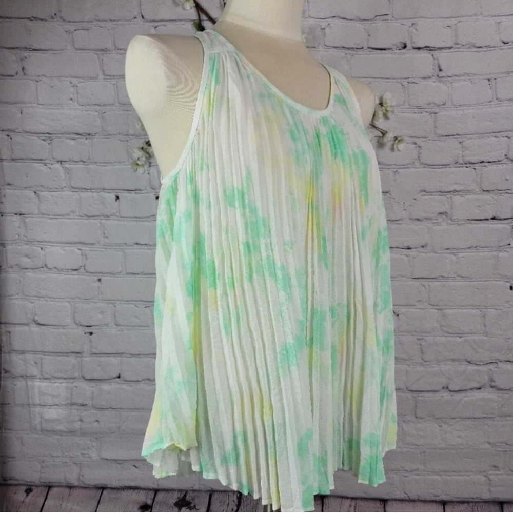 NWT Philosophy - Spring Bloom top